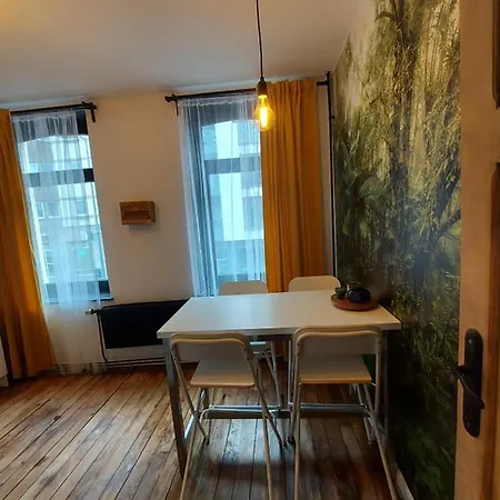Old Design Duplex *
