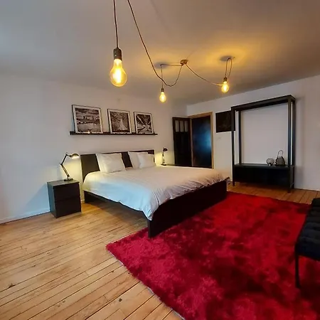 Old Design Duplex Bastogne