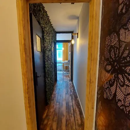 Old Design Duplex *